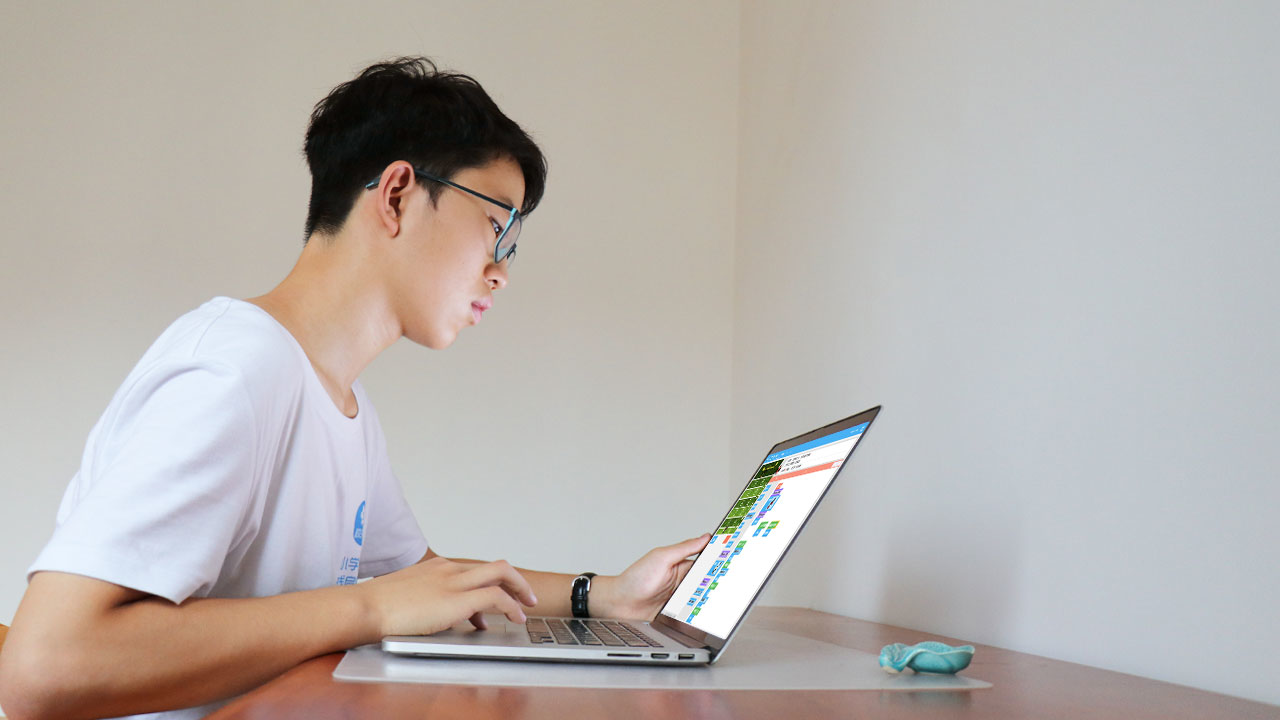 关于校外课少儿编程课程